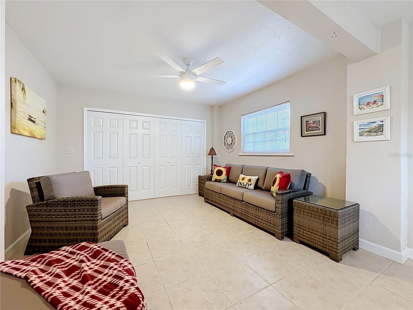 202 PEACOCK LN #A — photo 28