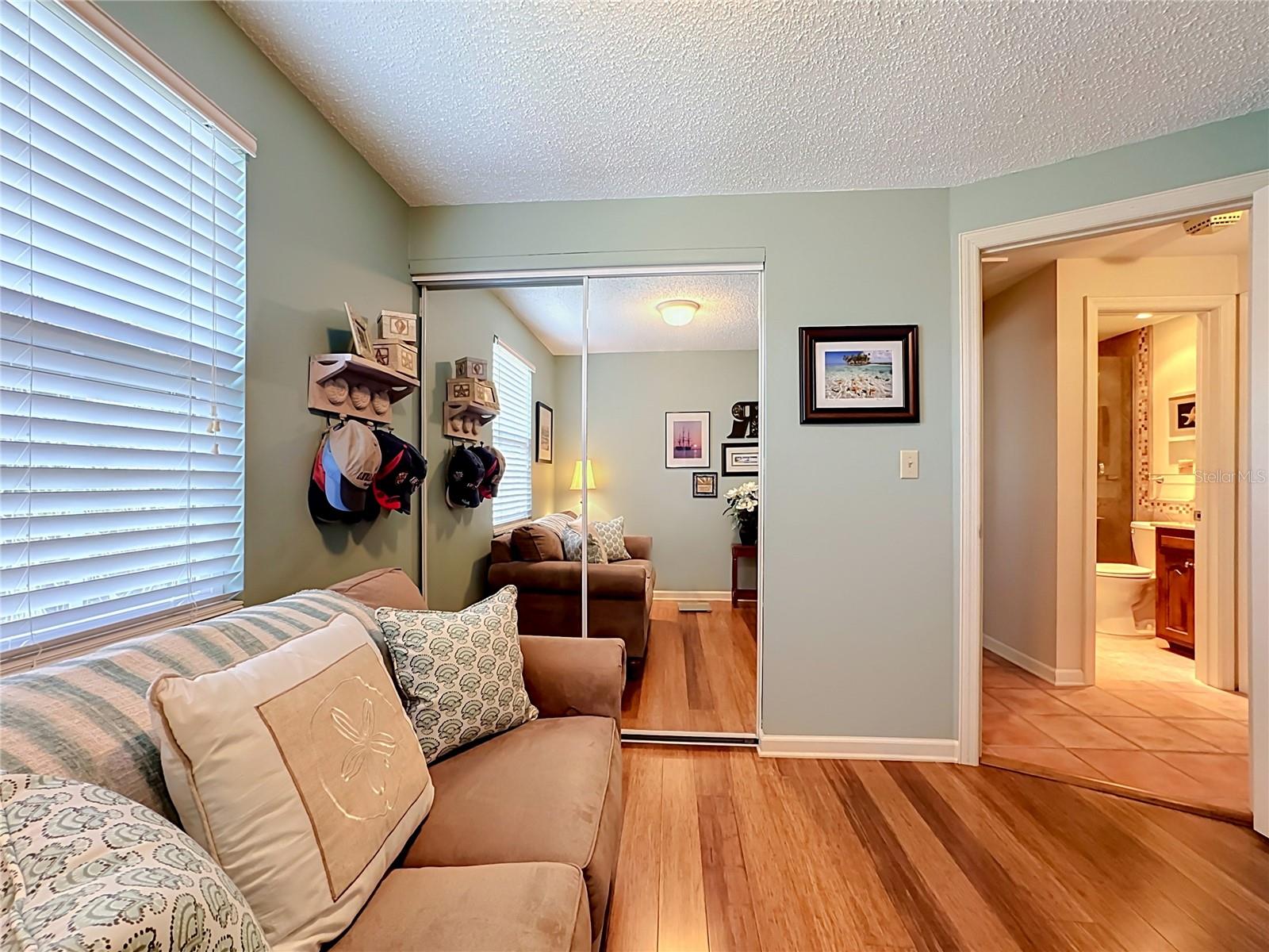 202 PEACOCK LN #A — photo 22