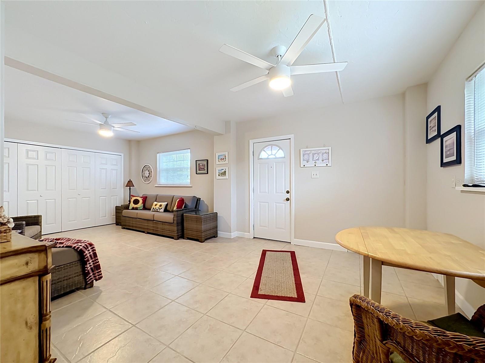 202 PEACOCK LN #A — photo 29