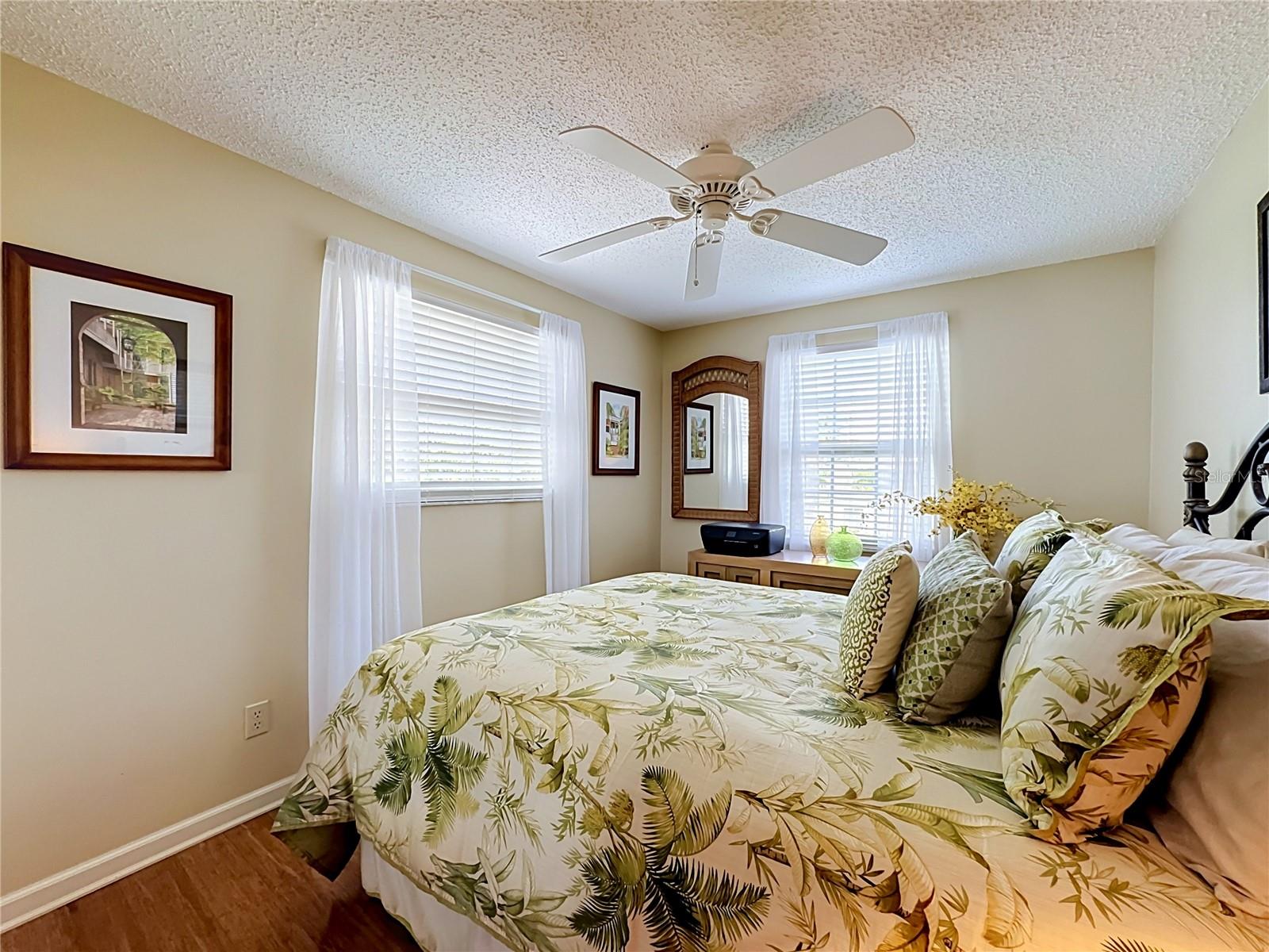 202 PEACOCK LN #A — photo 20