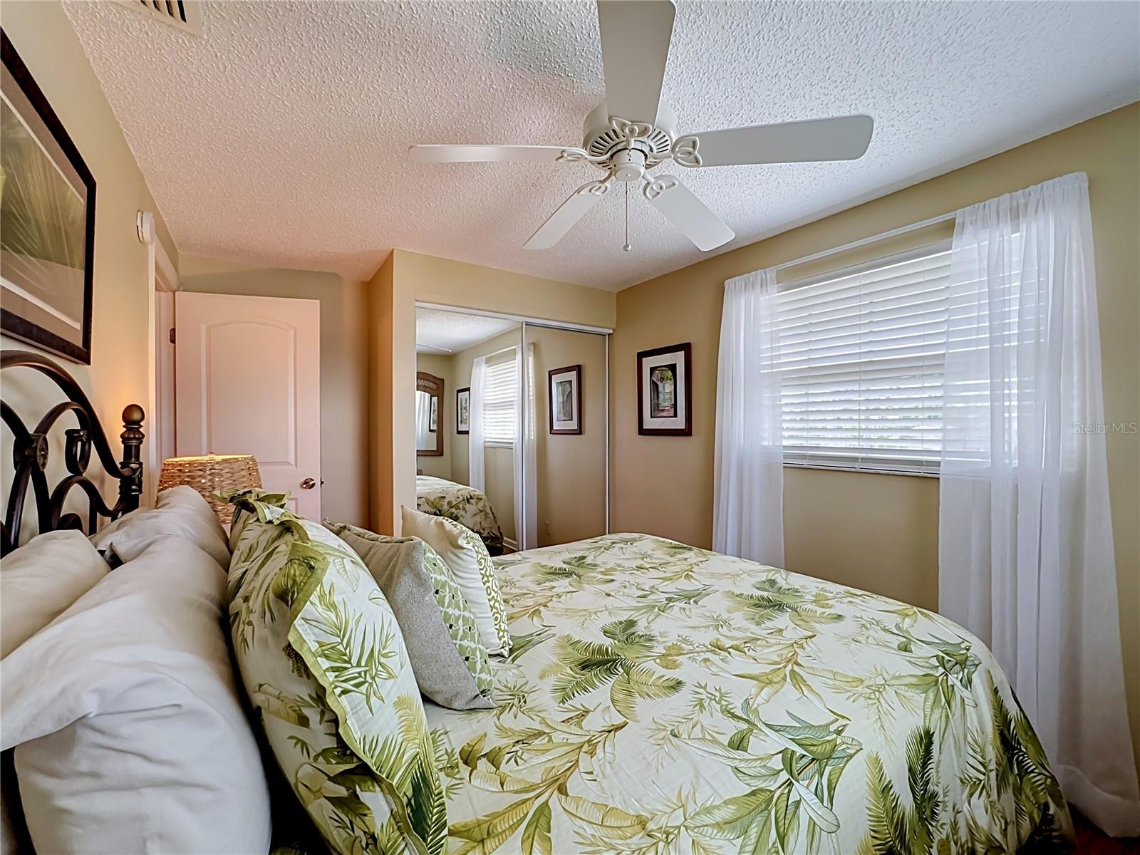 202 PEACOCK LN #A — photo 19