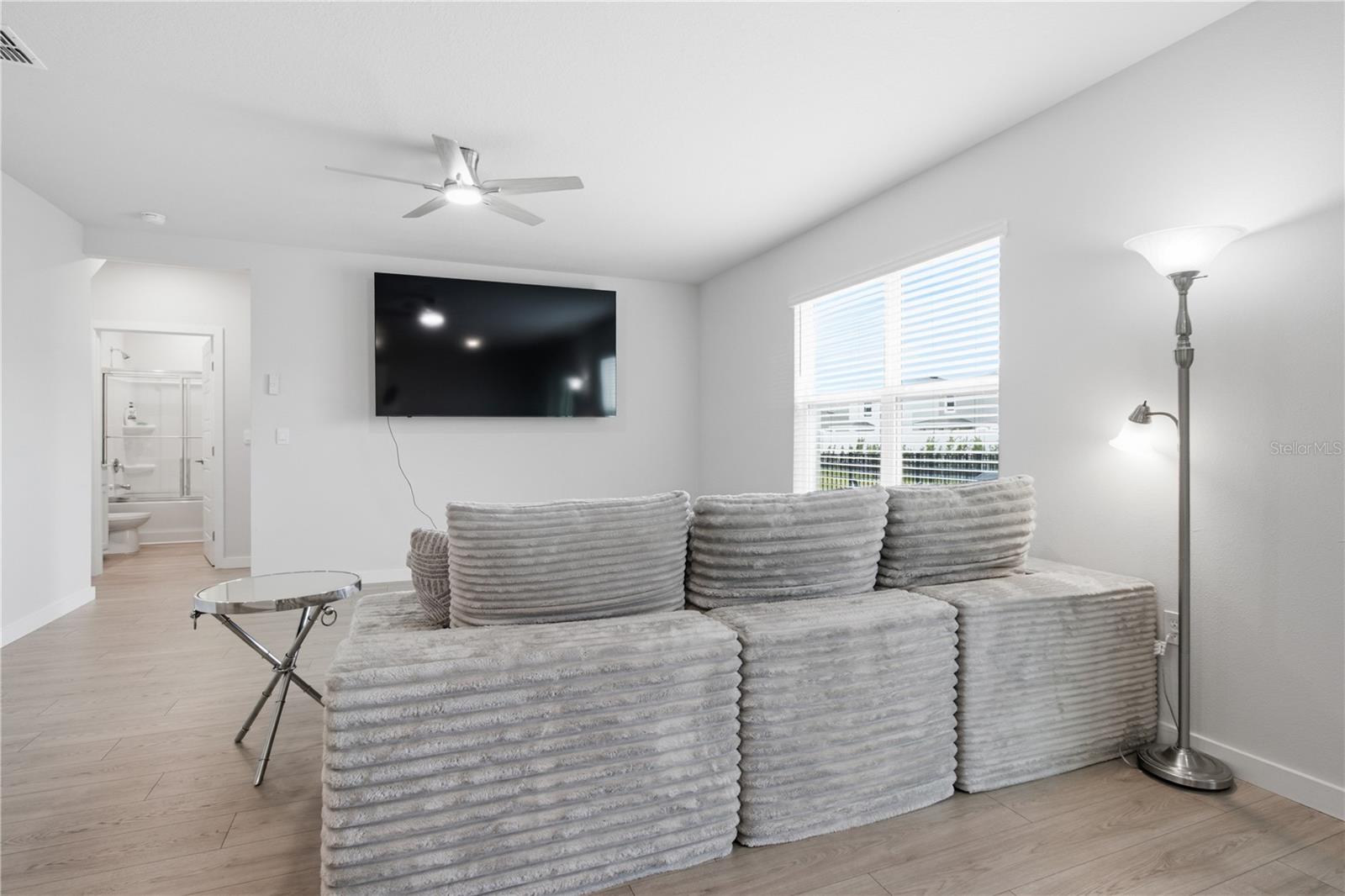 18114 WHEATHOUSE PL — photo 42