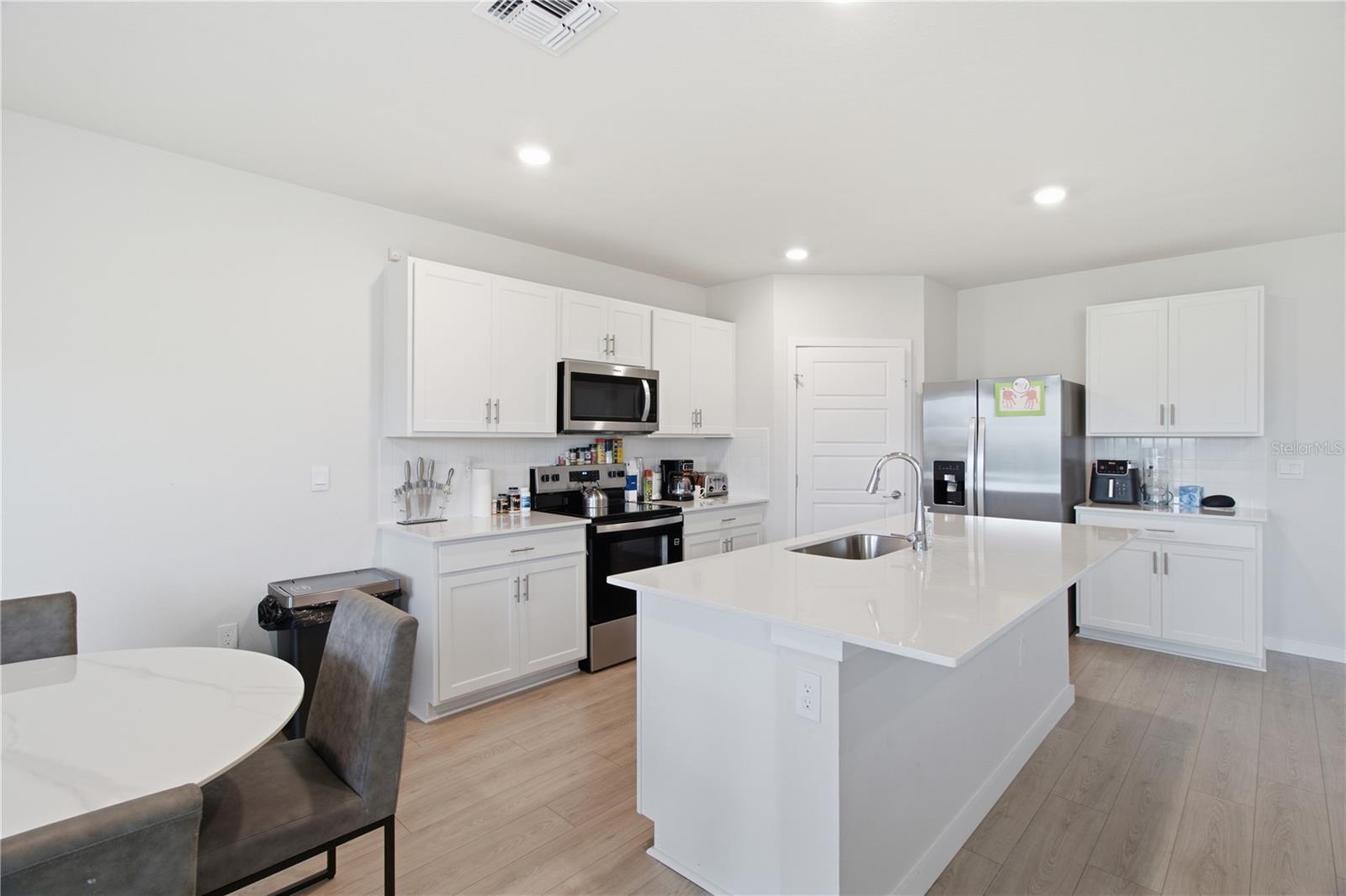 18114 WHEATHOUSE PL — photo 36