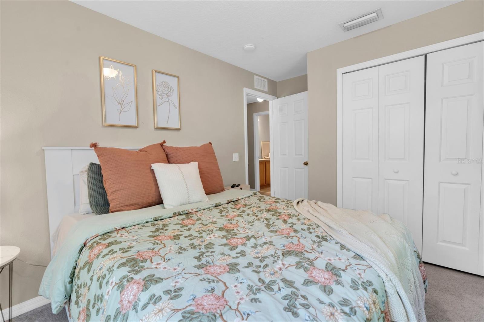 9548 CHARLESBERG DRIVE — photo 22