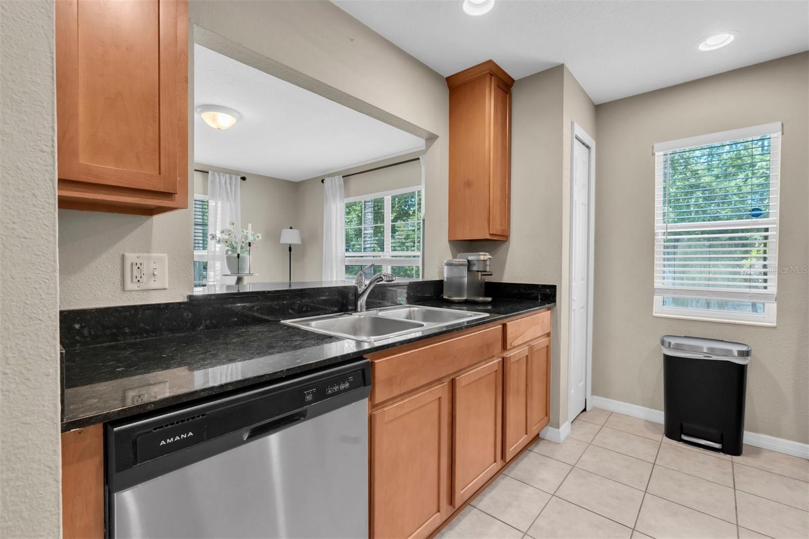 9548 CHARLESBERG DRIVE — photo 7