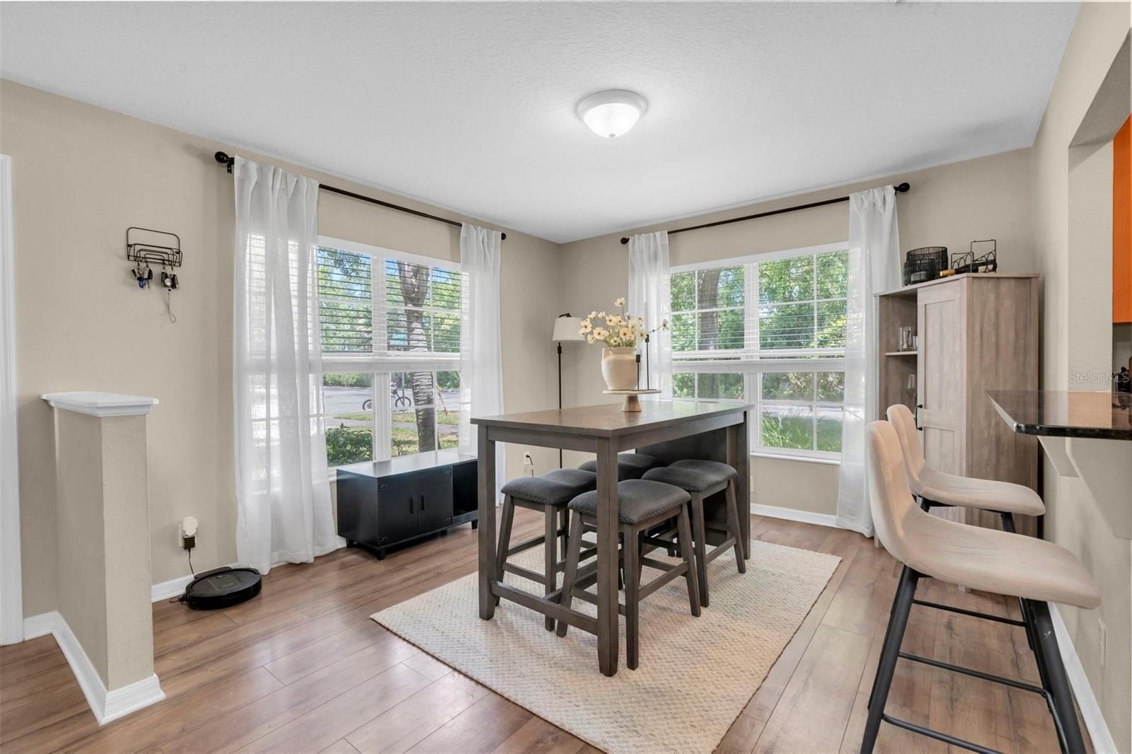 9548 CHARLESBERG DRIVE — photo 10