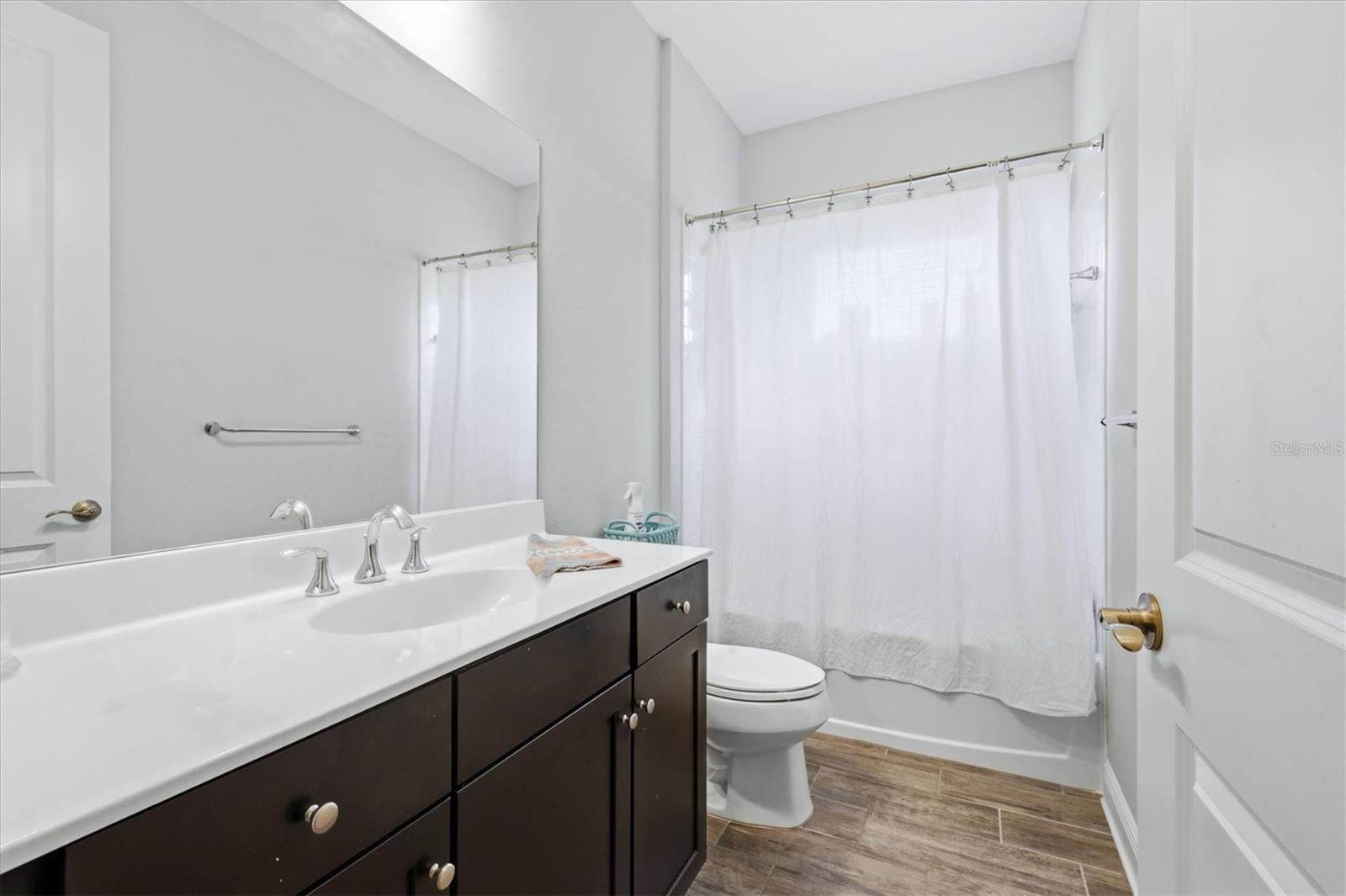 1109 THORNBURY DR — photo 33