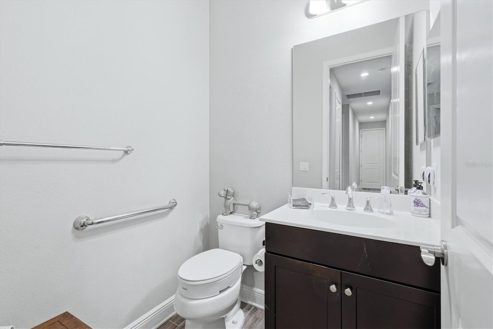 1109 THORNBURY DR — photo 30