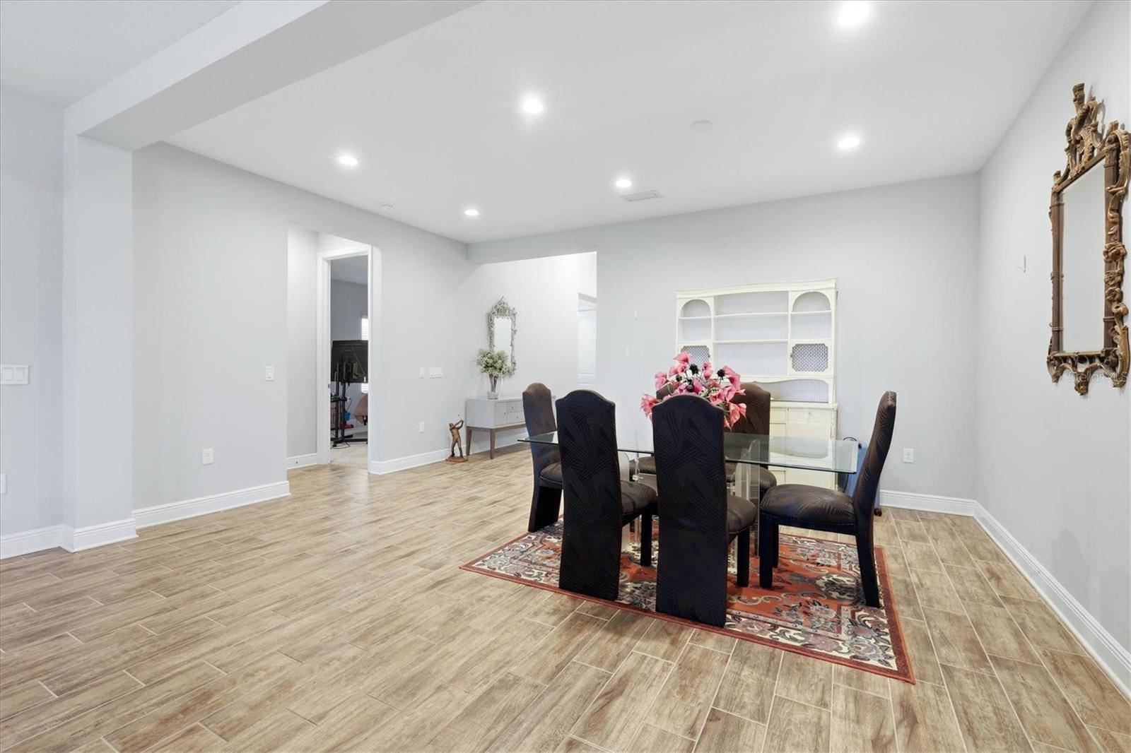 1109 THORNBURY DR — photo 18