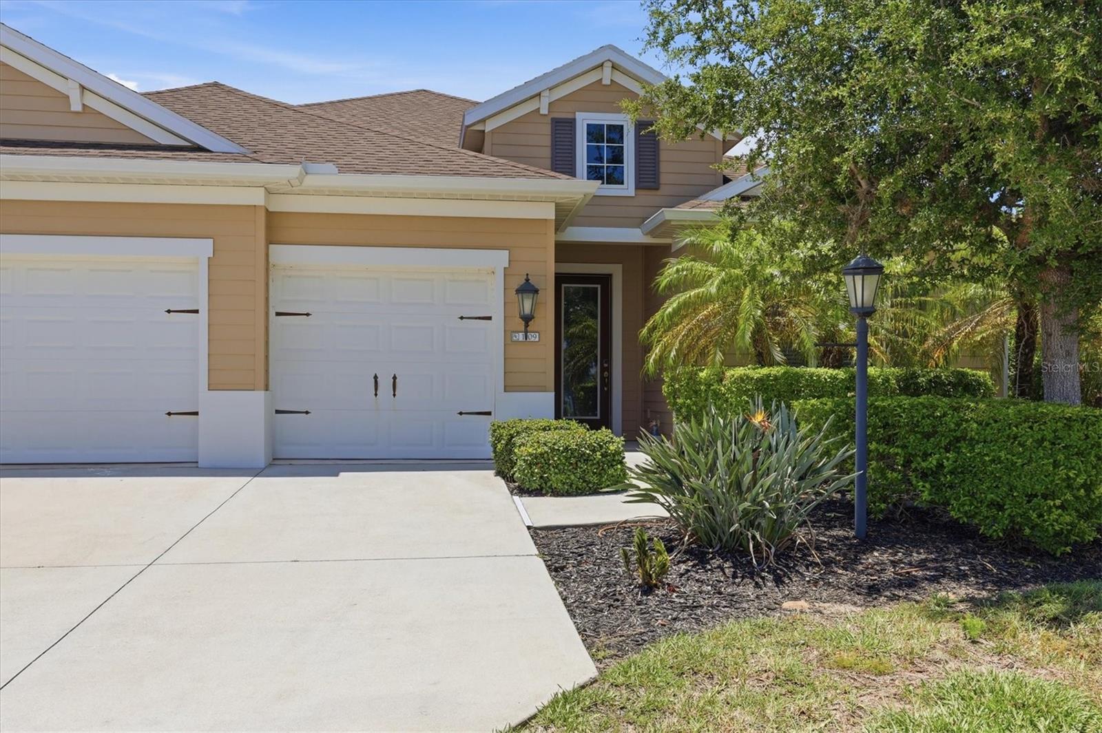 1109 THORNBURY DR — photo 3