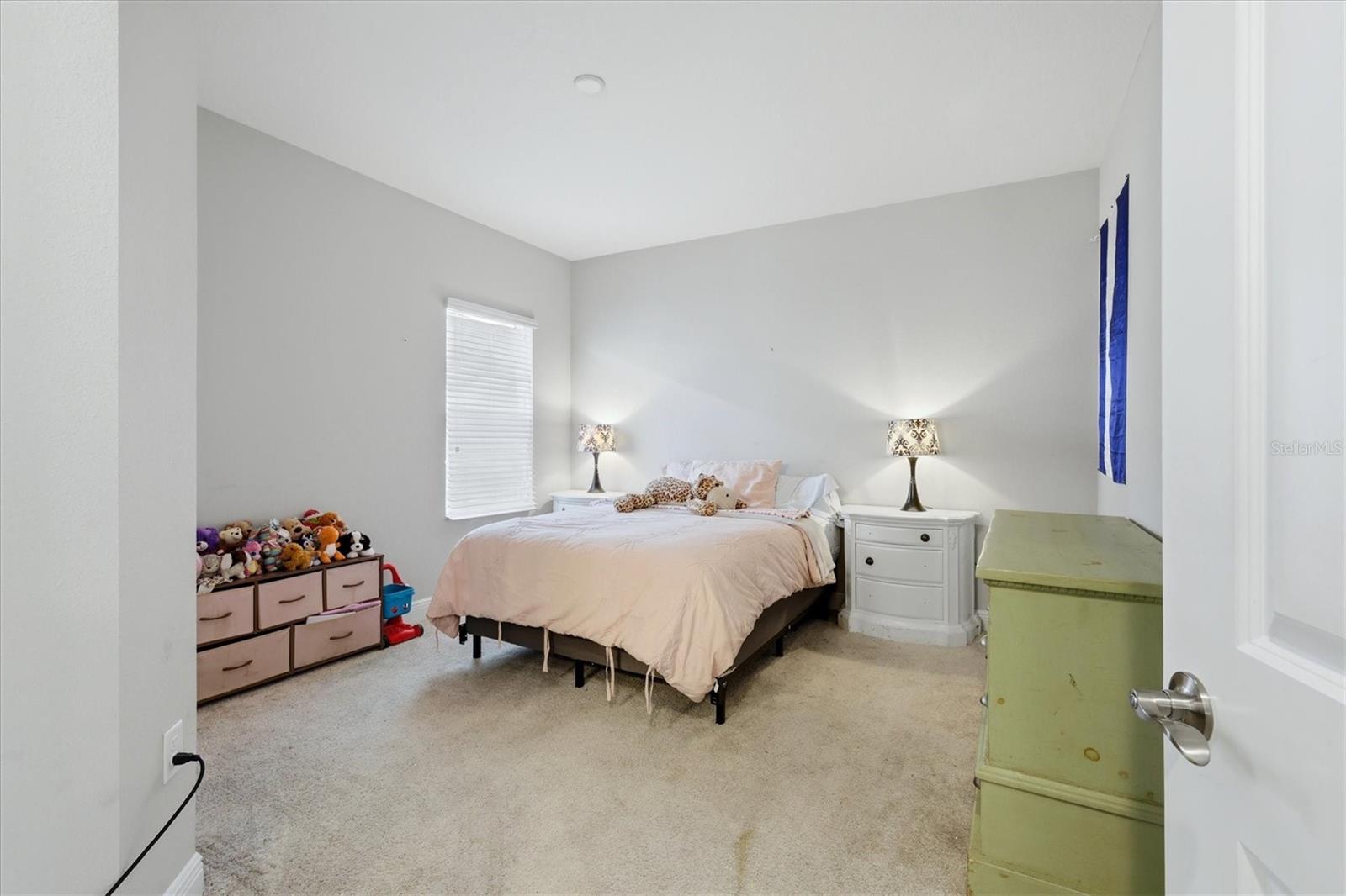 1109 THORNBURY DR — photo 37
