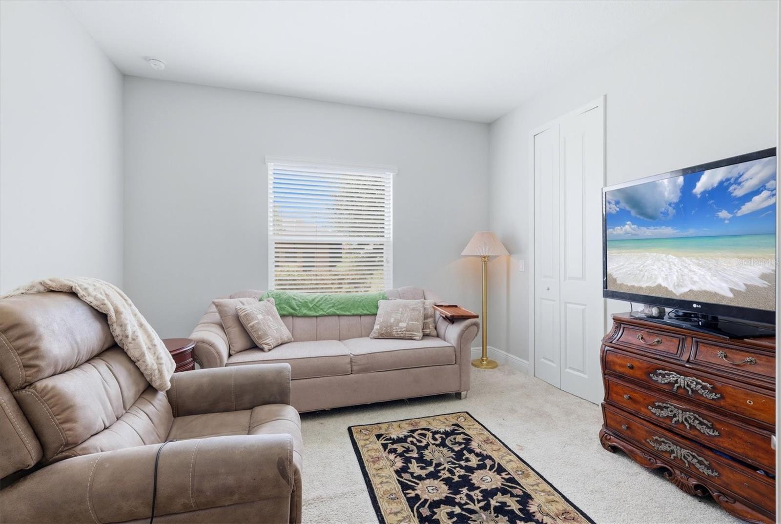 1109 THORNBURY DR — photo 8