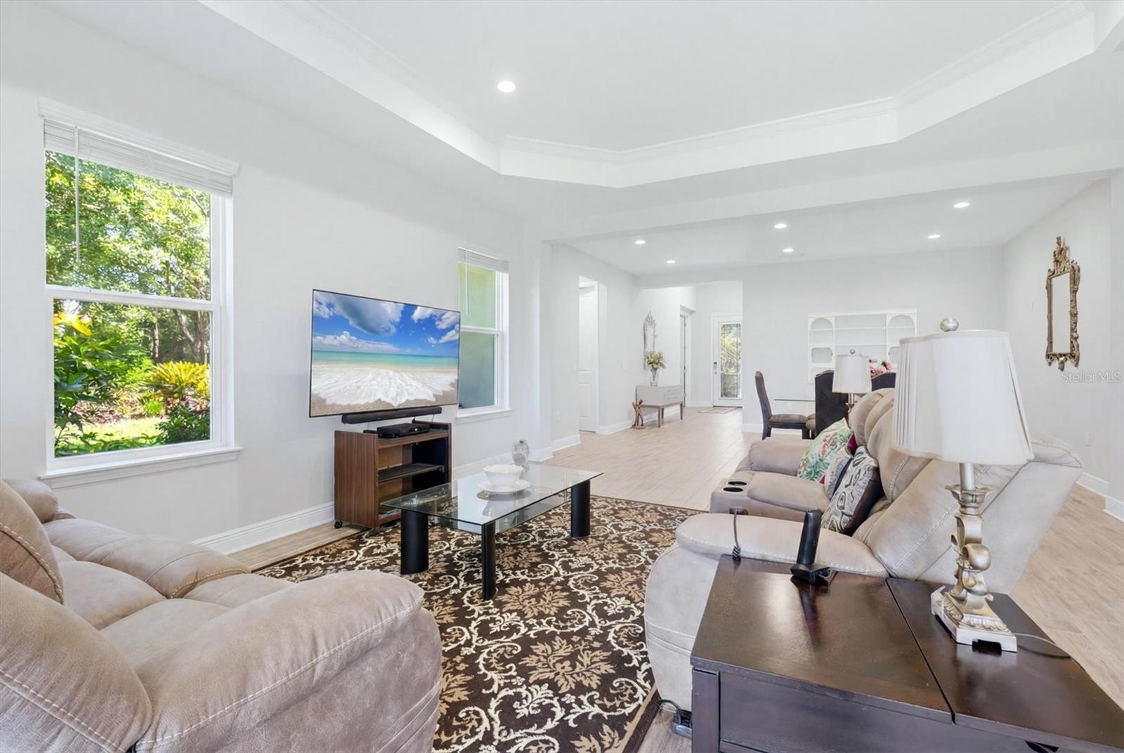 1109 THORNBURY DR — photo 13