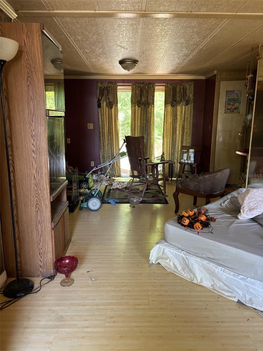 12506 WALTON AVE — photo 13