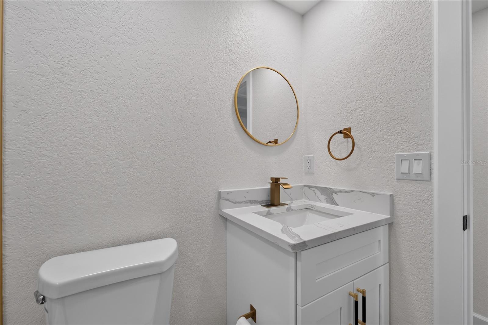522 HIGHVIEW CIR N — photo 44