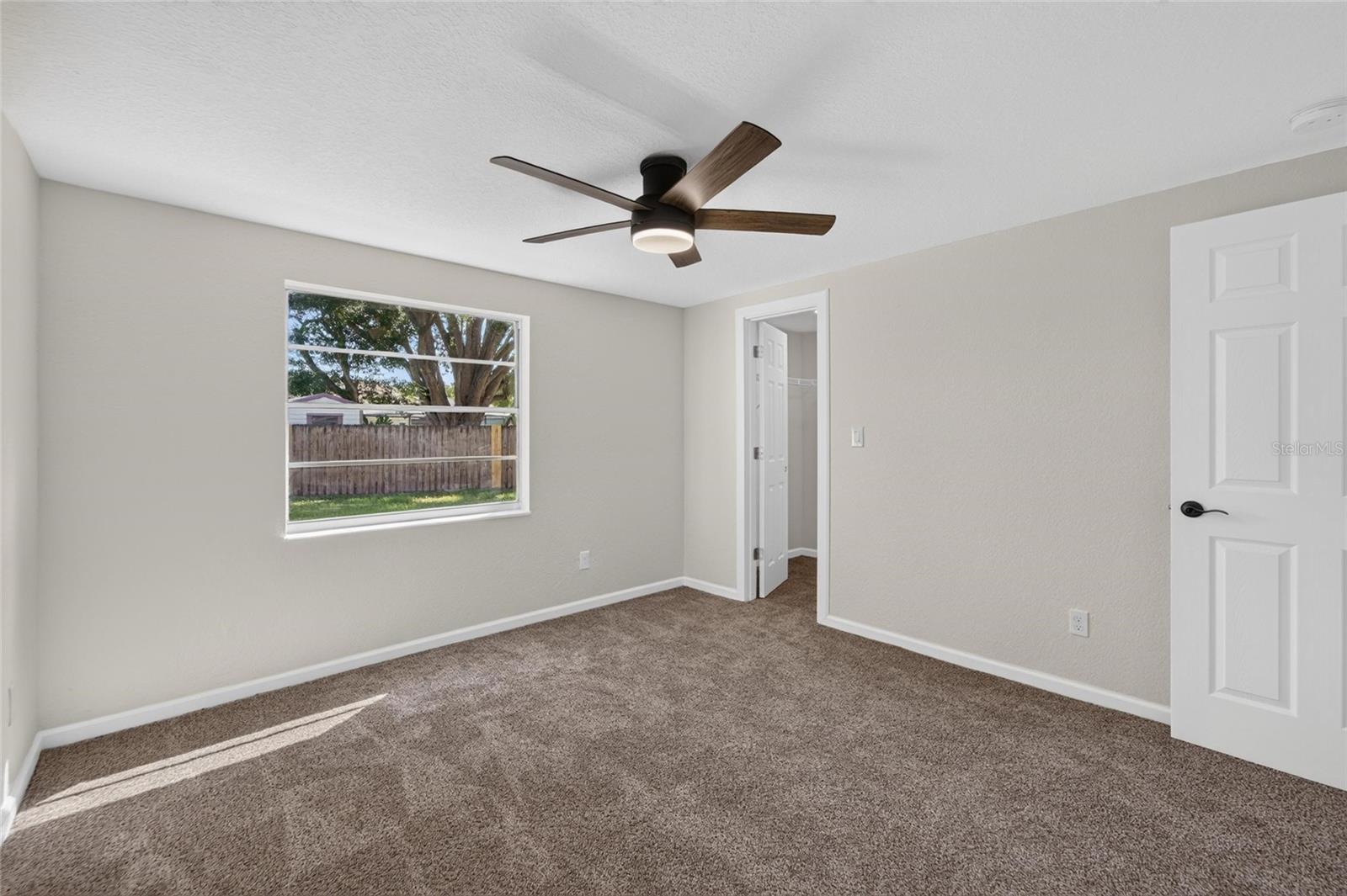 522 HIGHVIEW CIR N — photo 38
