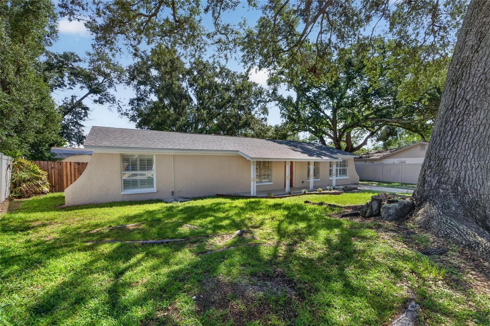 522 HIGHVIEW CIR N — photo 5