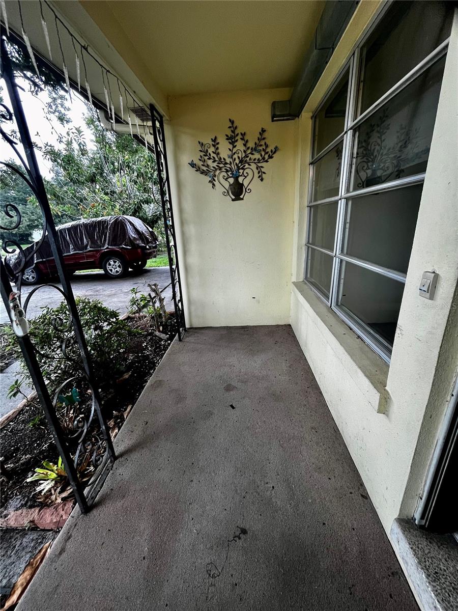 1411 KENNYWOOD DR #Apt B — photo 18