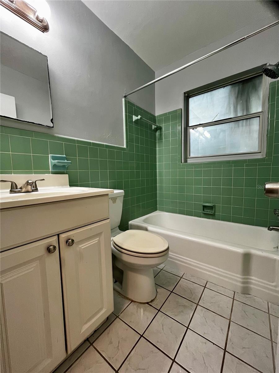 1411 KENNYWOOD DR #Apt B — photo 13