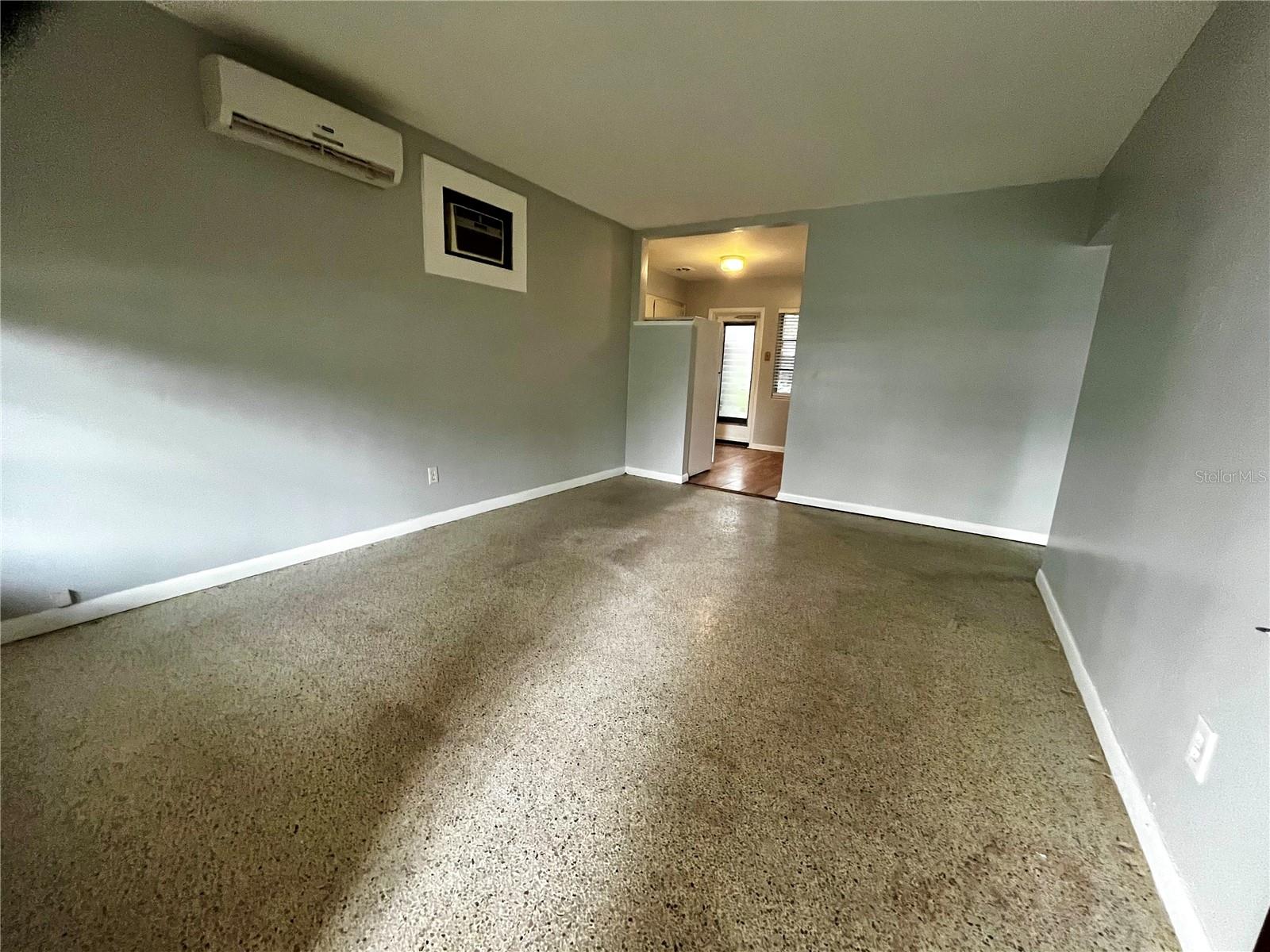 1411 KENNYWOOD DR #Apt B — photo 4