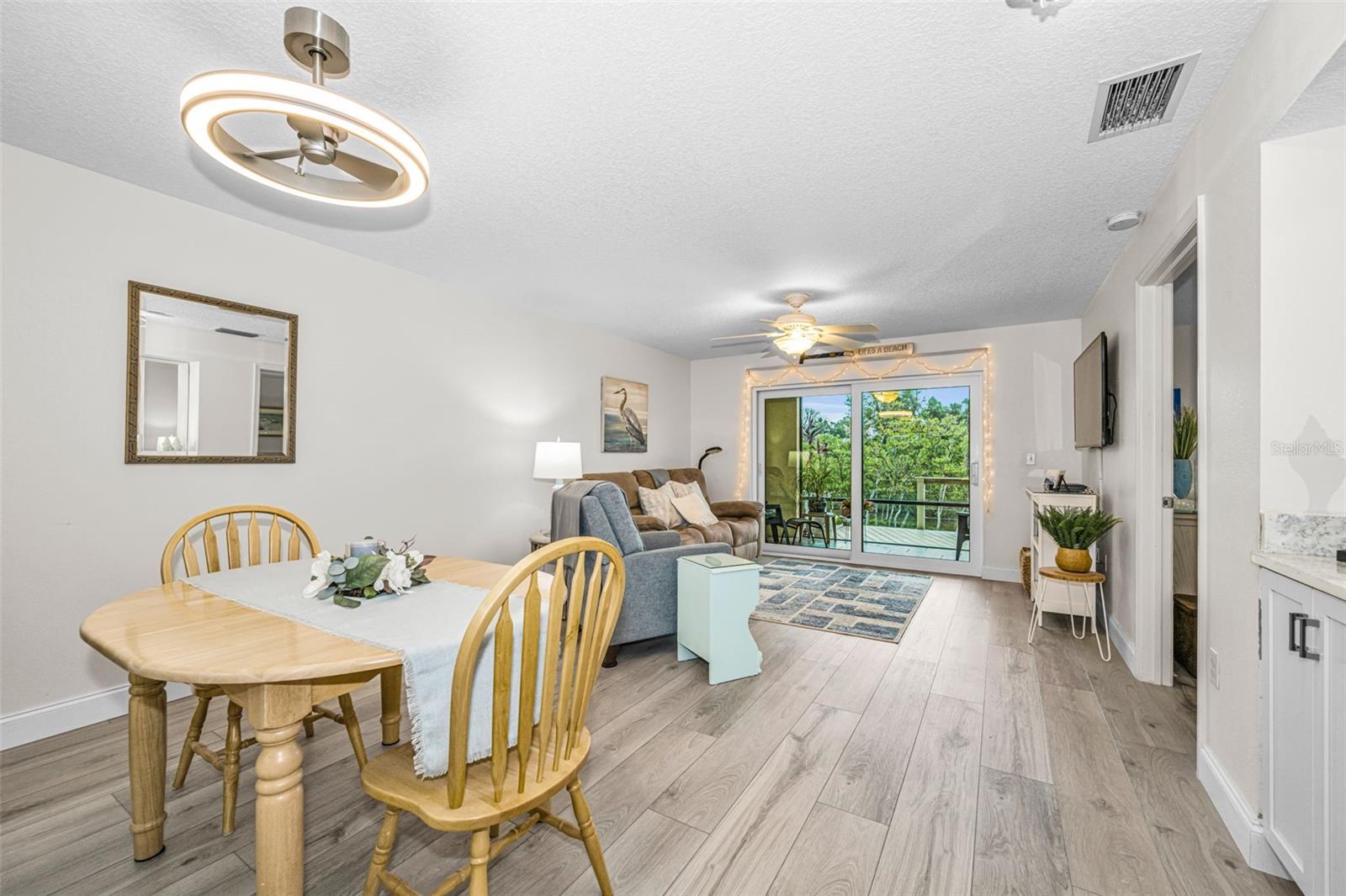 1673 SEASCAPE CIR #102 — photo 10