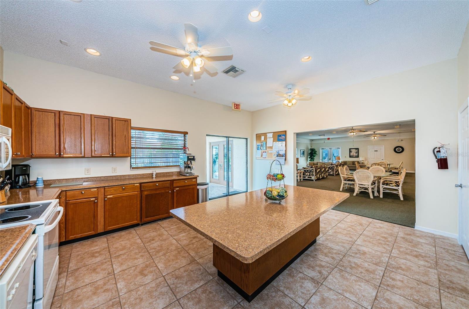 1673 SEASCAPE CIR #102 — photo 60