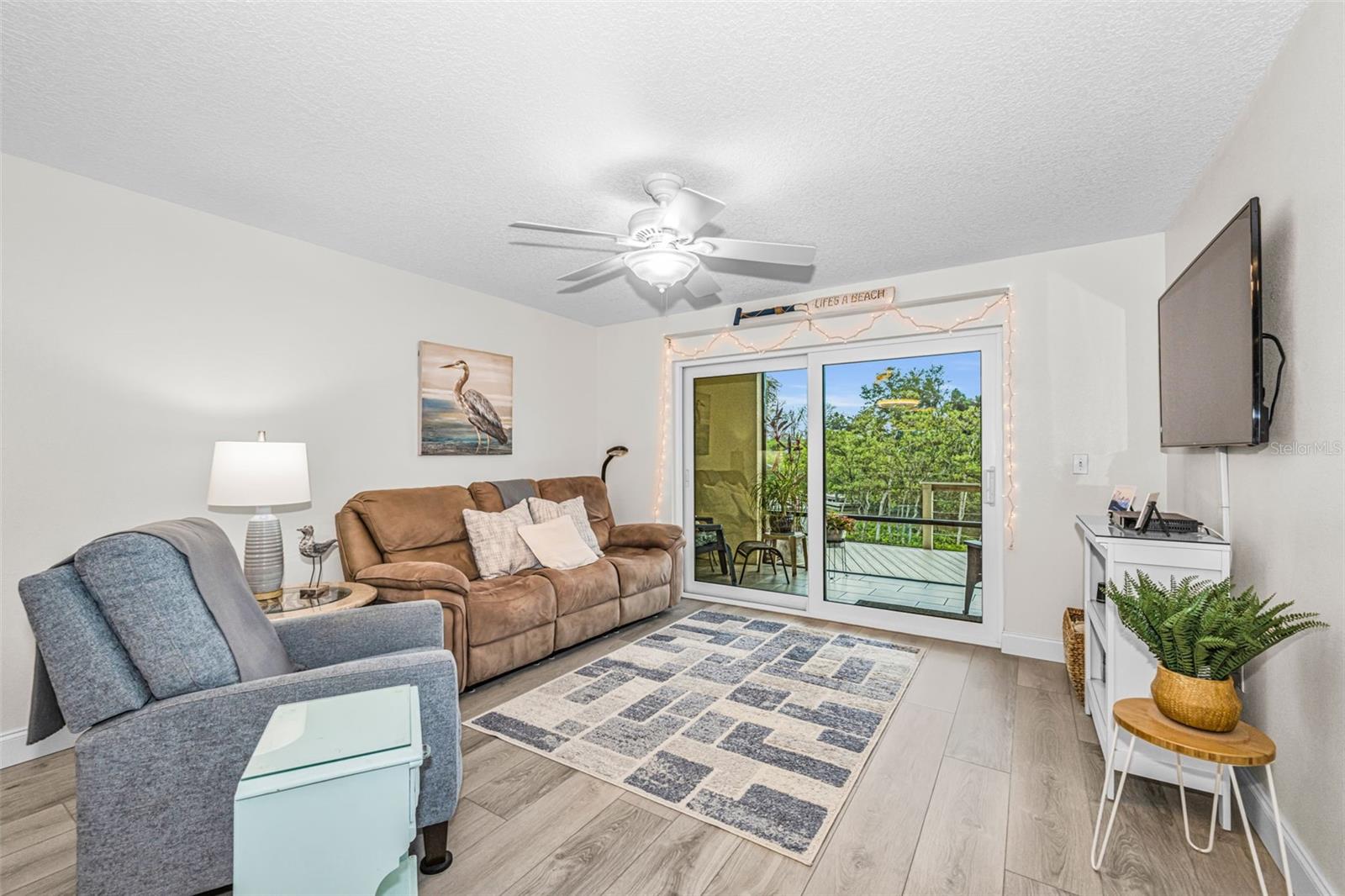1673 SEASCAPE CIR #102 — photo 11