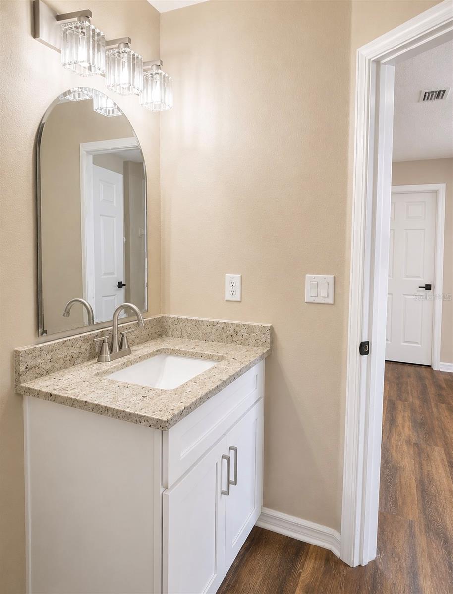 6801 CAMBRIDGE PARK DR — photo 24
