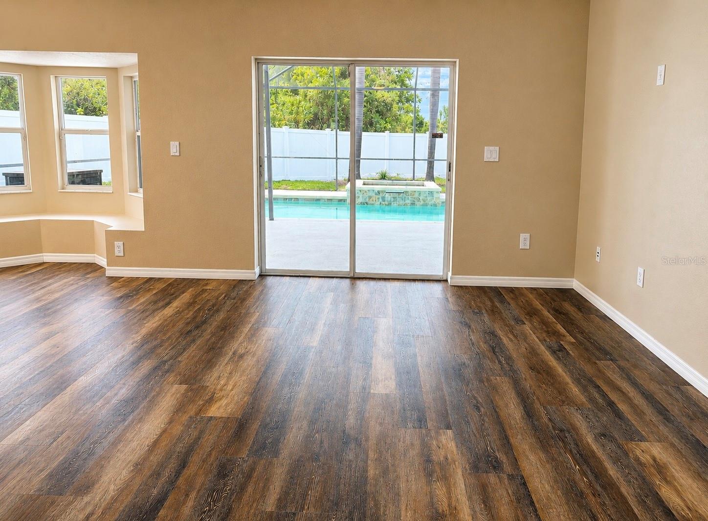 6801 CAMBRIDGE PARK DR — photo 27