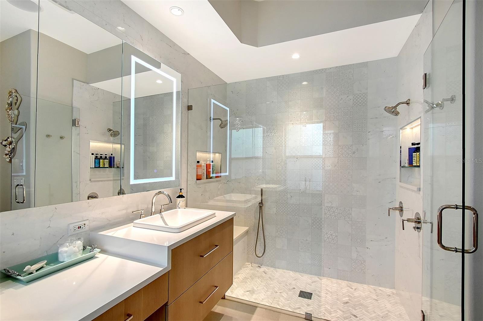 3921 MARAVIC PL — photo 15