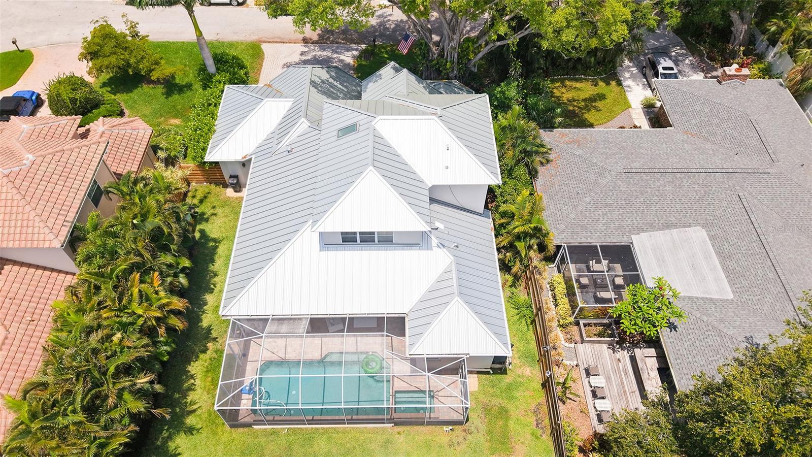 3921 MARAVIC PL — photo 32