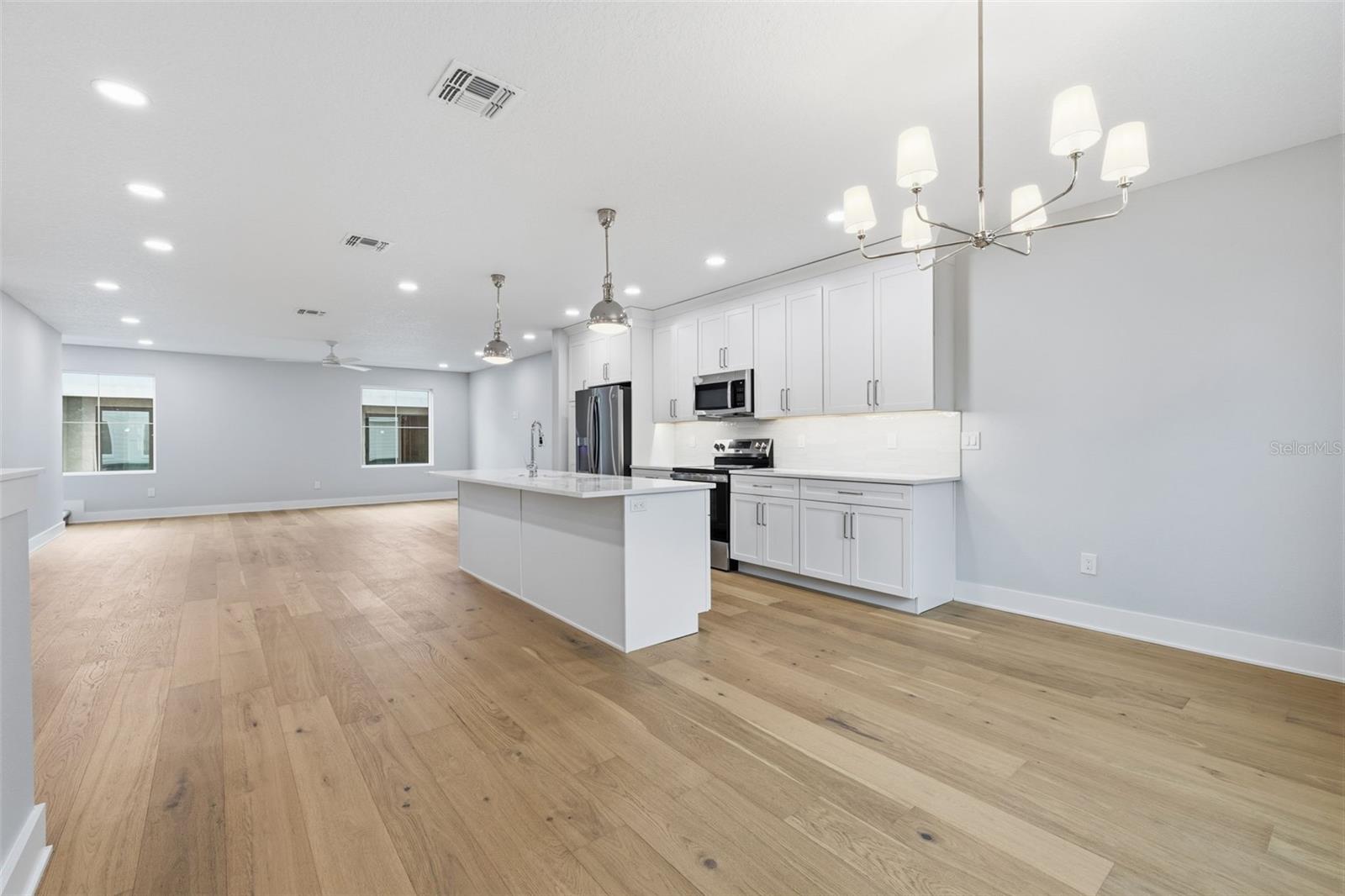 4208 W CARMEN ST #C — photo 8
