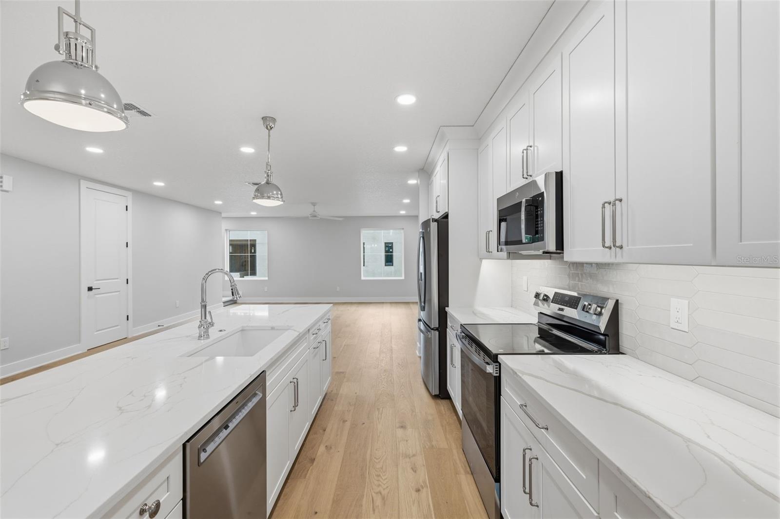4208 W CARMEN ST #C — photo 11
