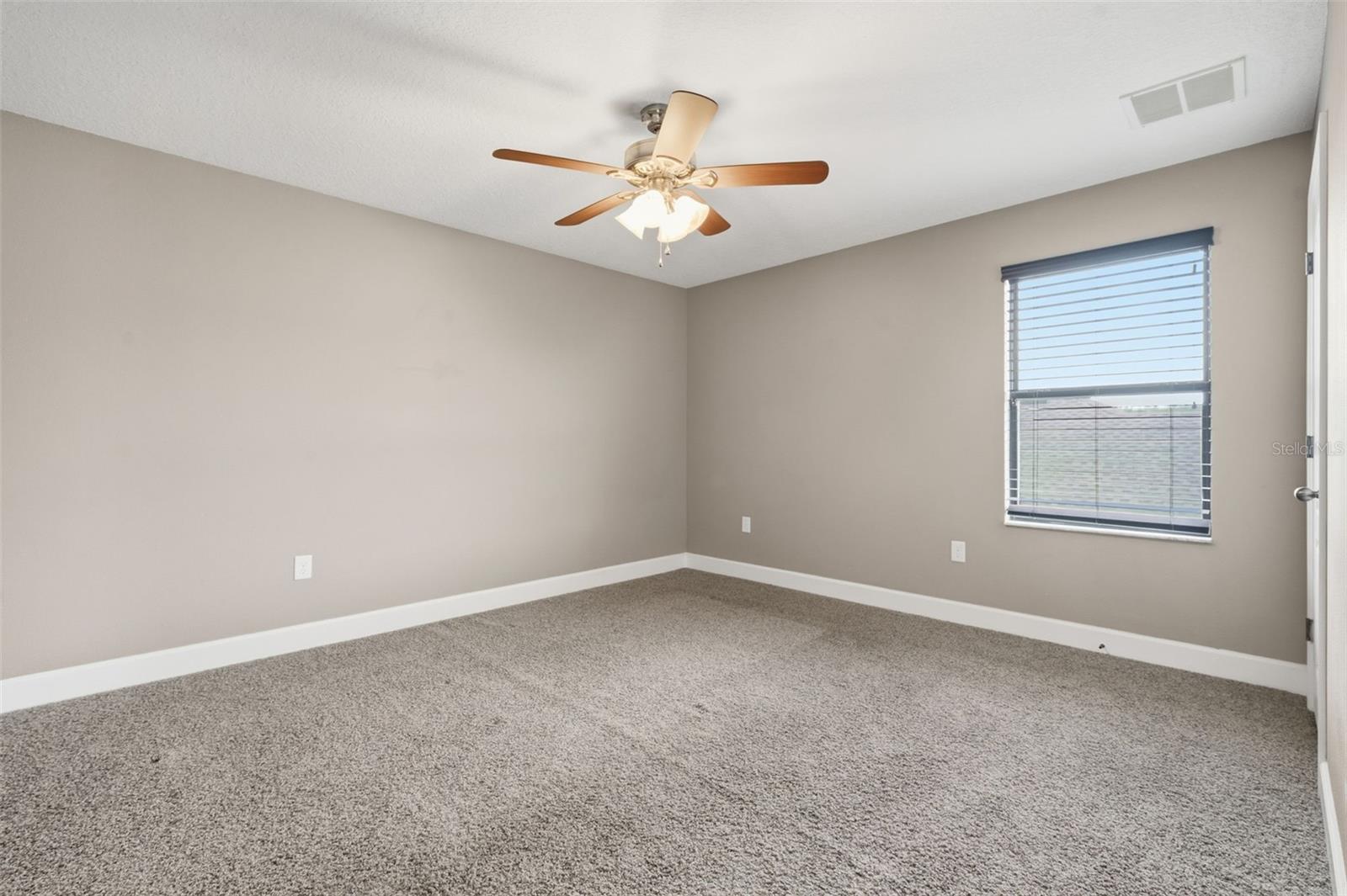 1120 MAZA PL — photo 51