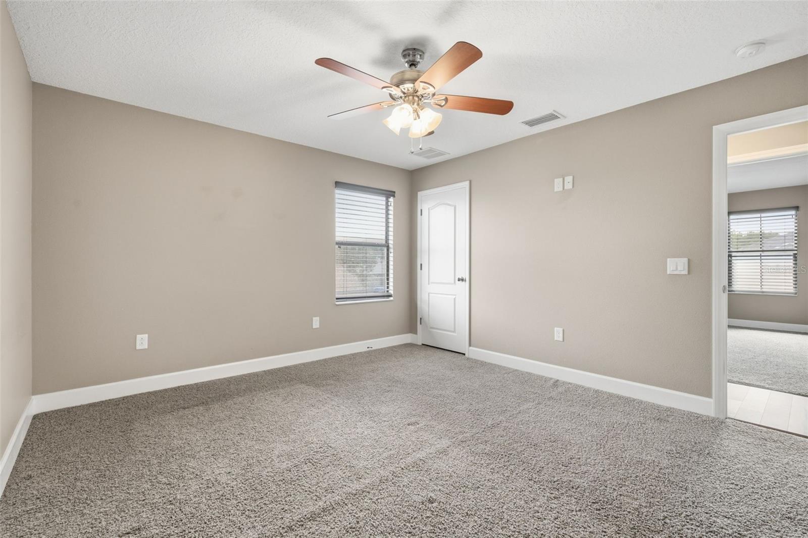 1120 MAZA PL — photo 52