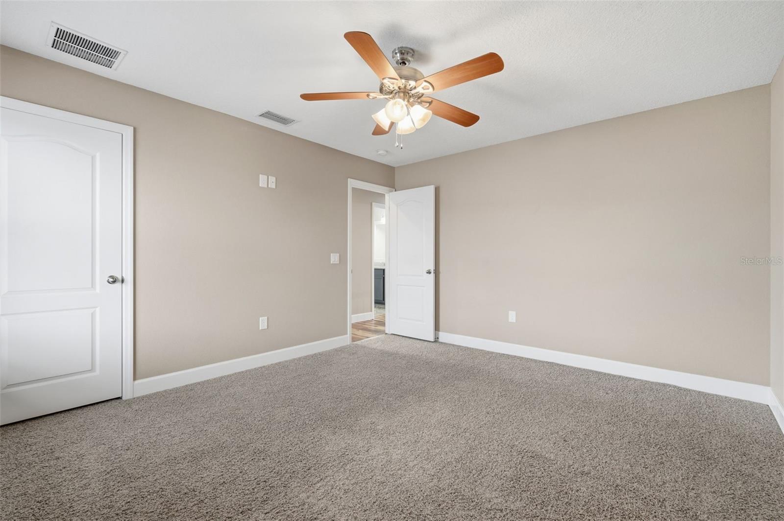 1120 MAZA PL — photo 53