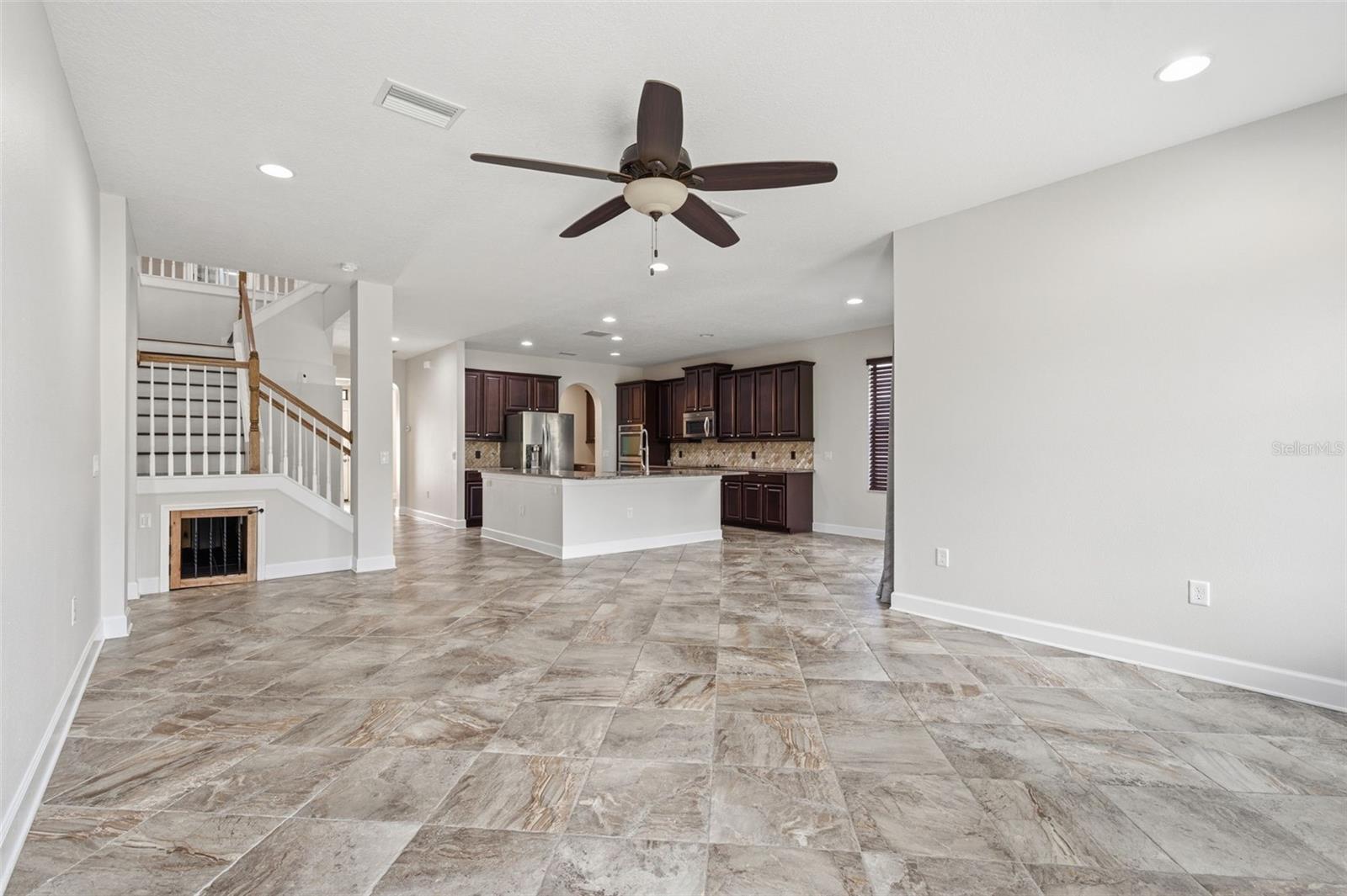 1120 MAZA PL — photo 24