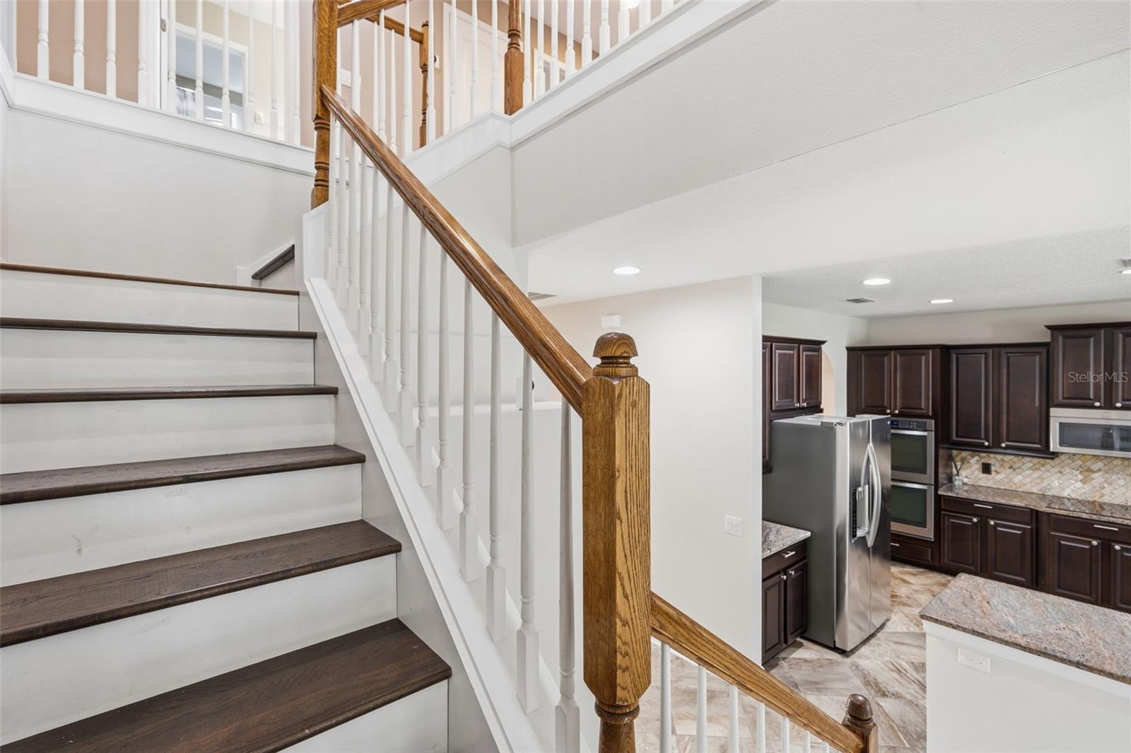 1120 MAZA PL — photo 37