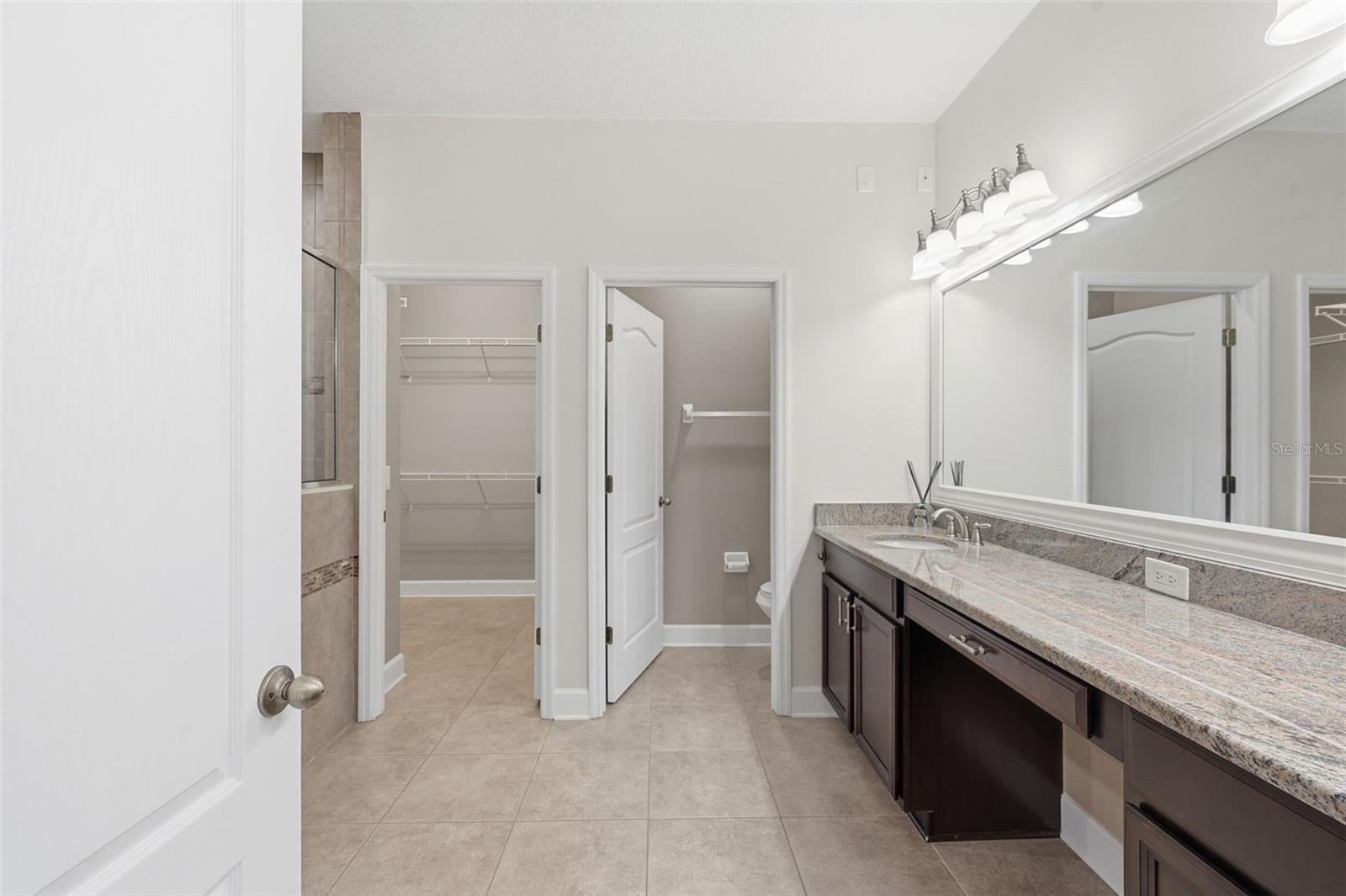 1120 MAZA PL — photo 35