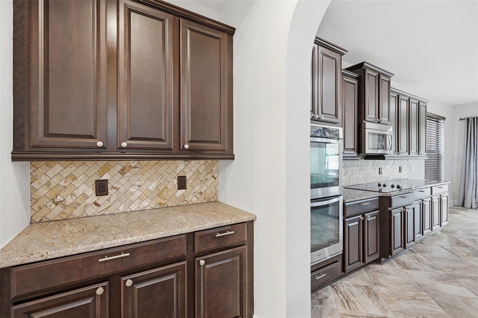 1120 MAZA PL — photo 10