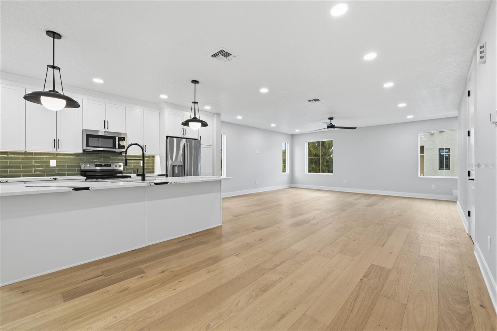 4208 W CARMEN ST #D — photo 7