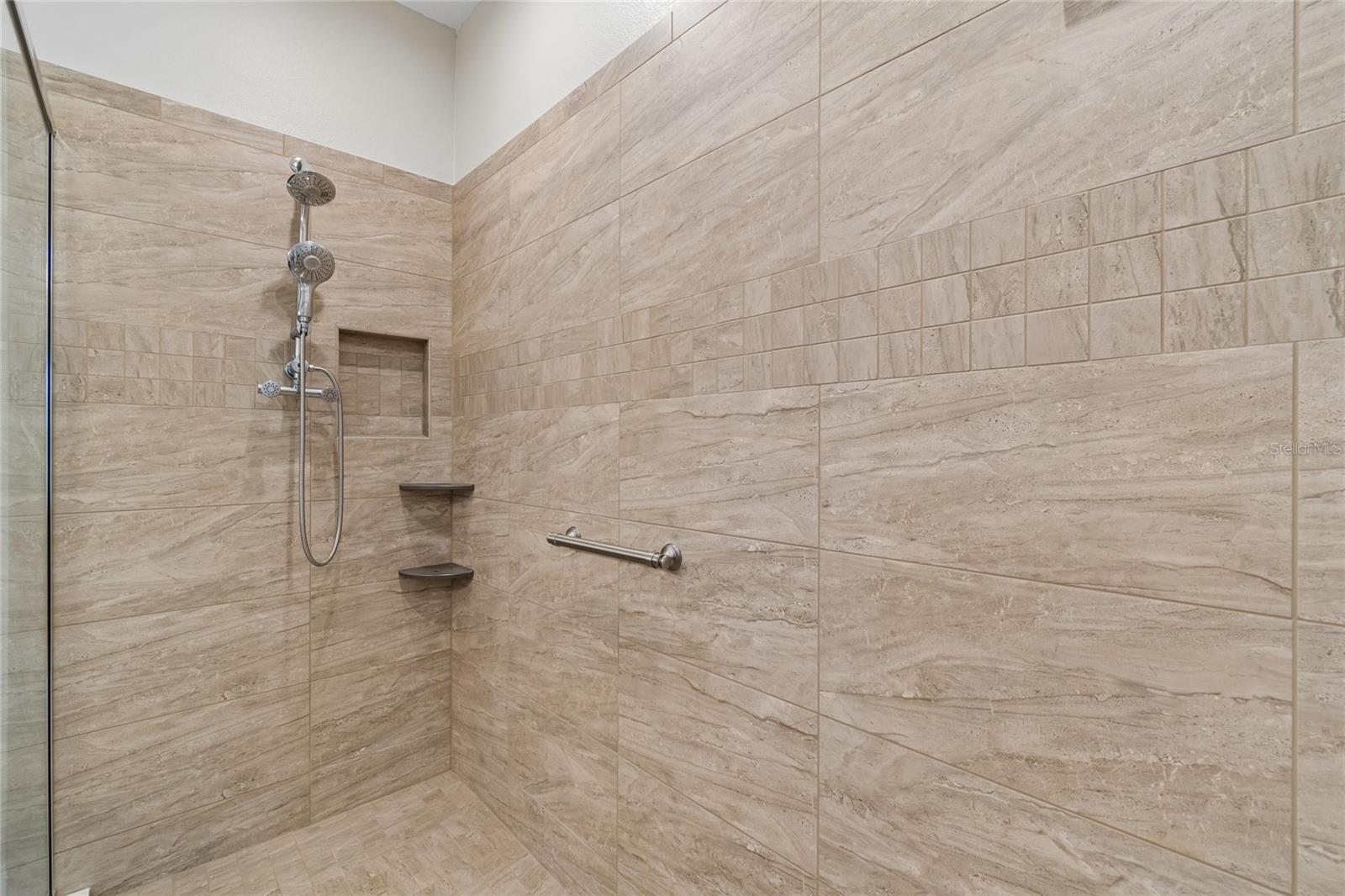 29534 GINNETTO DR — photo 22