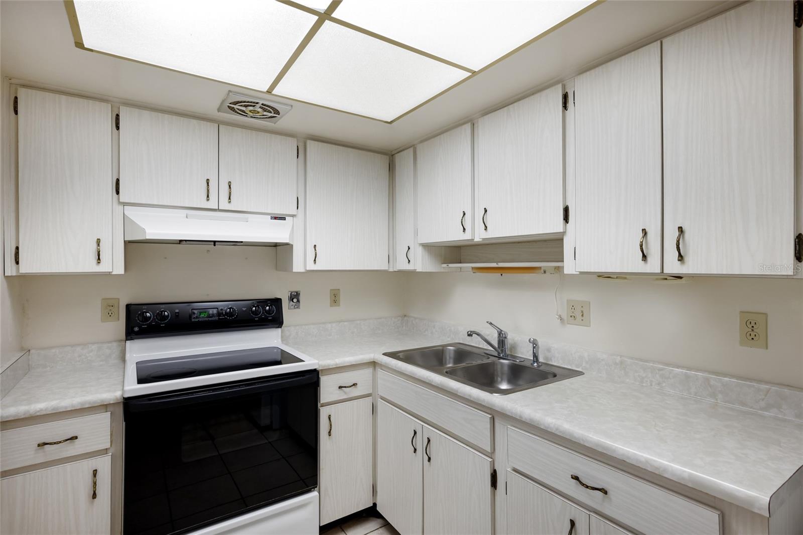 5994 HIBISCUS DR — photo 15
