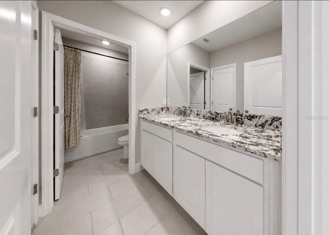 172 MANGROVE MANOR DR — photo 22