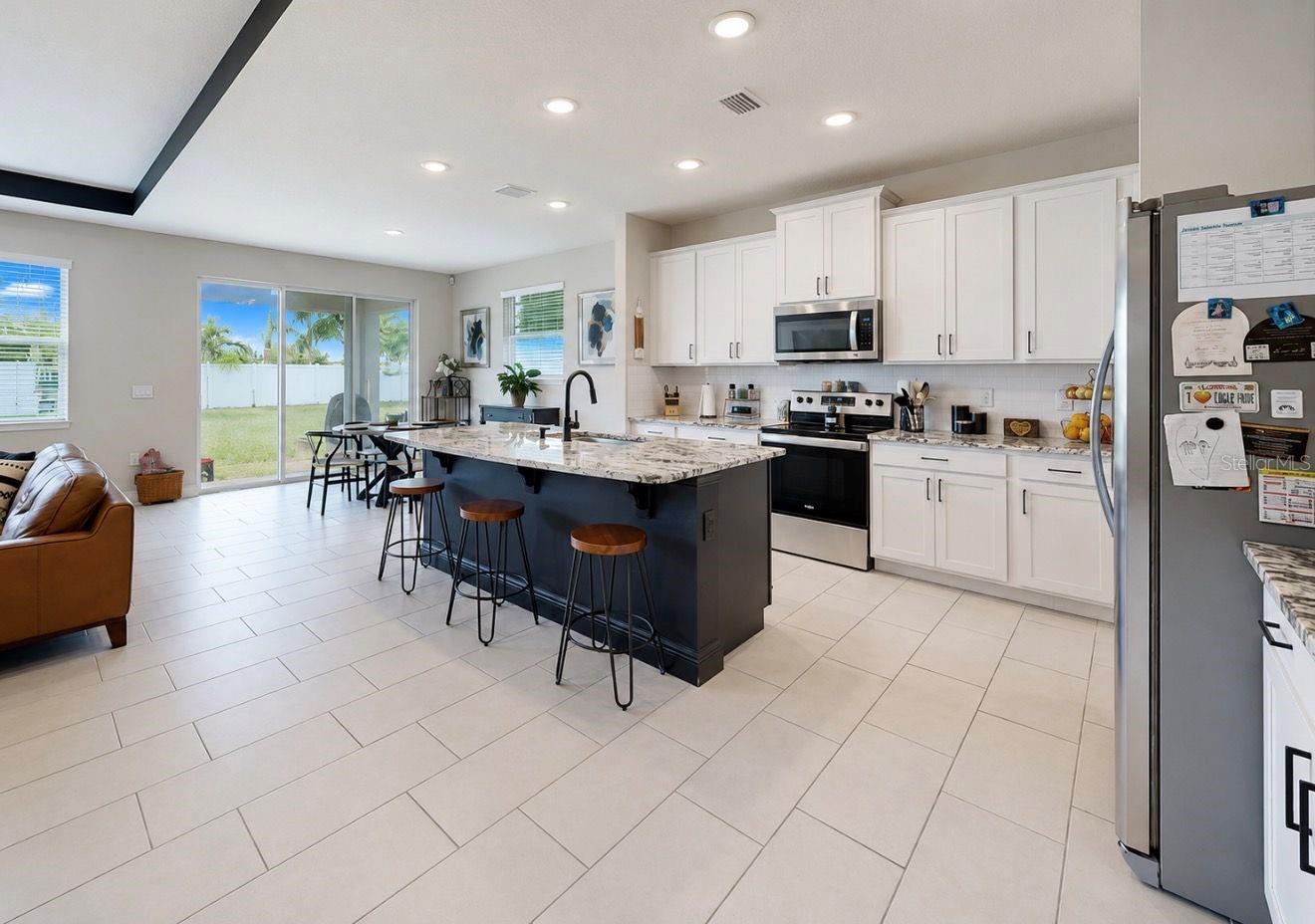 172 MANGROVE MANOR DR — photo 7