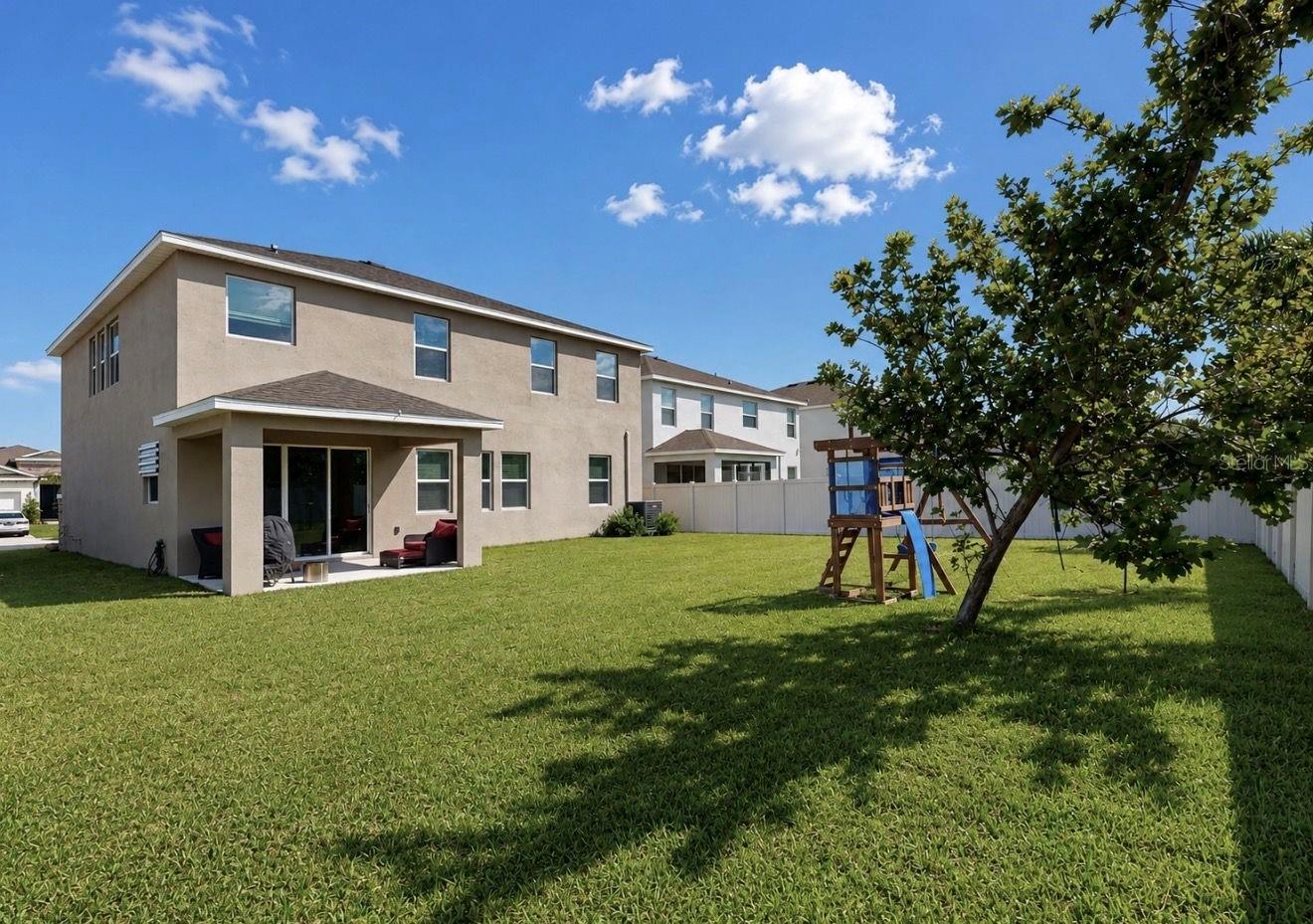172 MANGROVE MANOR DR — photo 36