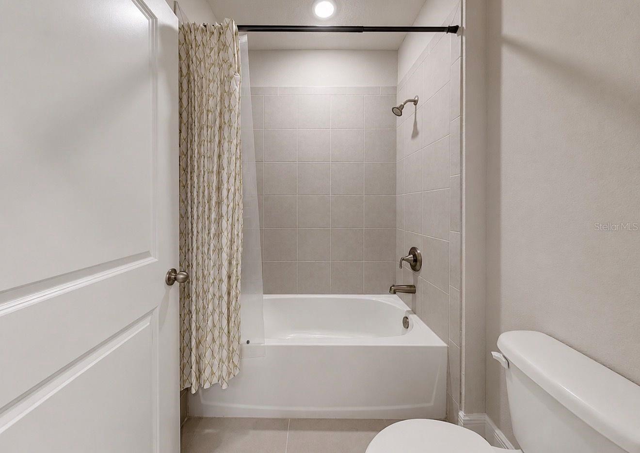 172 MANGROVE MANOR DR — photo 23