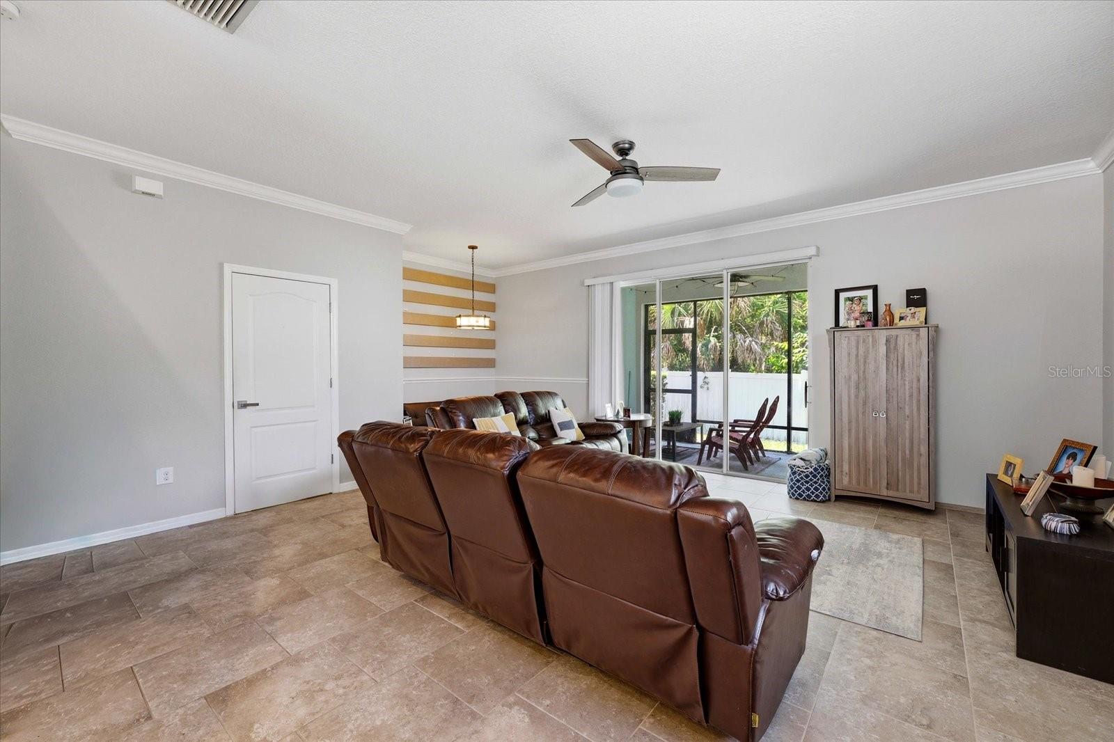 6453 BAYTOWN DR — photo 5