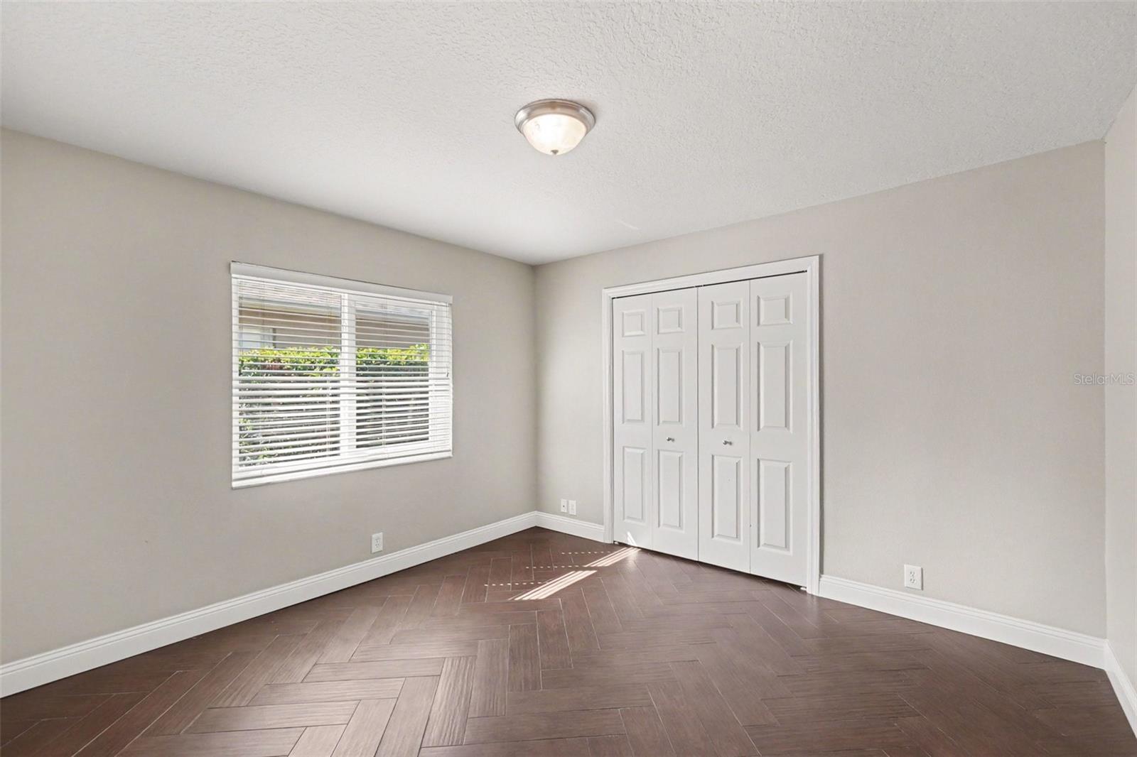 11920 OAK RIDGE DR — photo 17