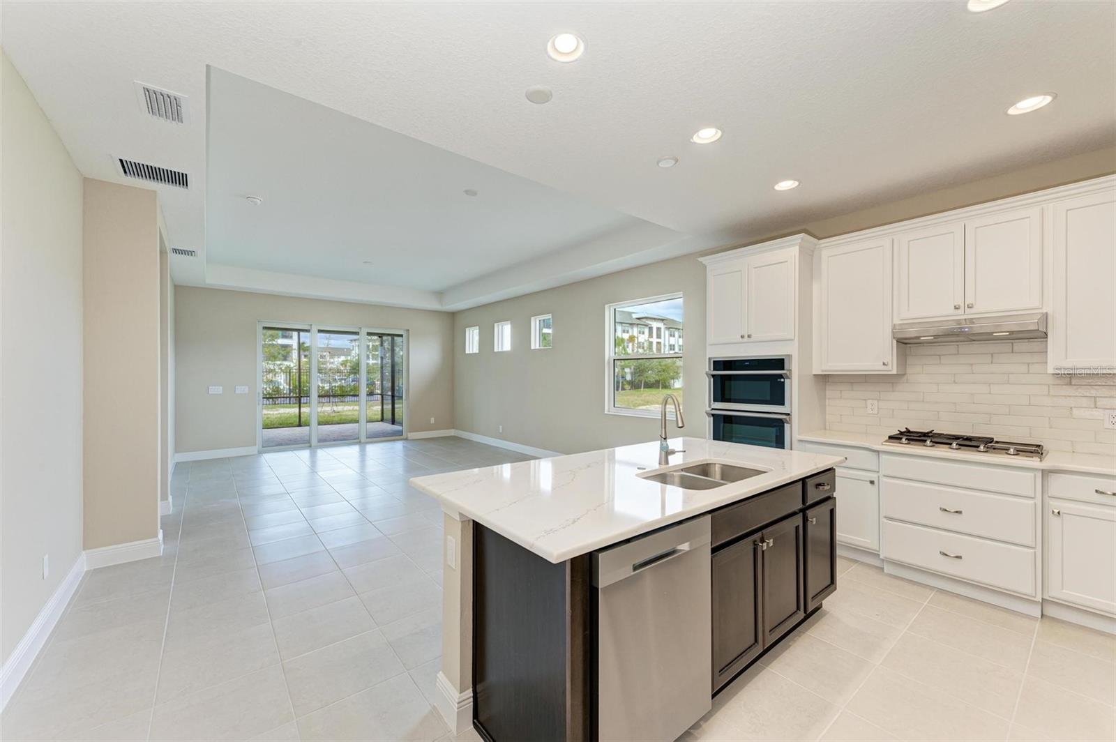 149 OKEEFFE CIR — photo 4